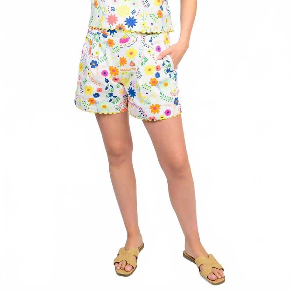 NEW SISTER MARY flores scallop hem shorts in white multi